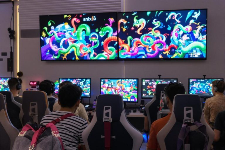 Découvre snix.io, le jeu multijoueur captivant en ligne.jpg